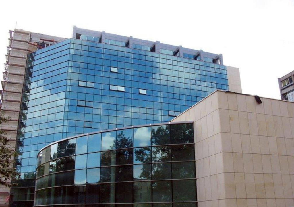 Okna - fasady aluminiowe dla Politechniki Wrocławskiej, ul. Janiszewskiego 8